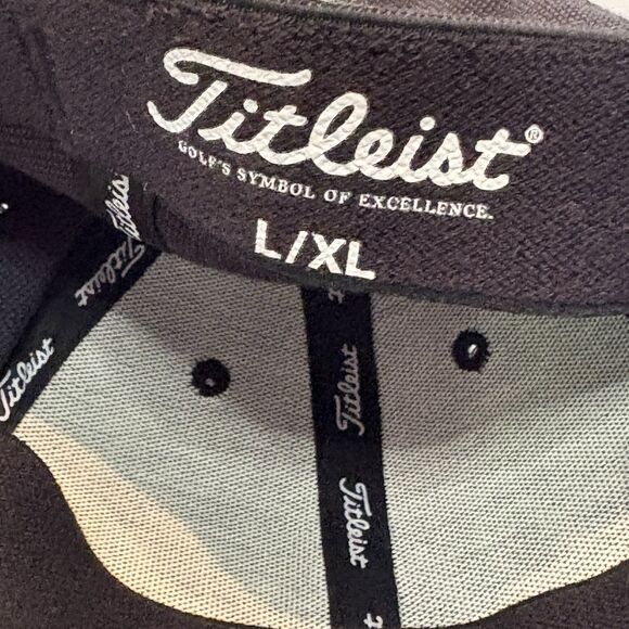 Titleist Black Fitted Hat Size L/XL - Picture 7 of 8
